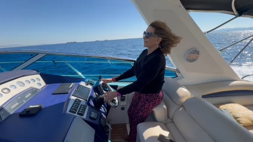 Blue waters. Open horizons.
The quiet power of sailing in Greek seas. 🚤
This is what private yachting feels like.
#elaineyacht #yachtgreece
#greekislands #privateyacht
#sailinggreece