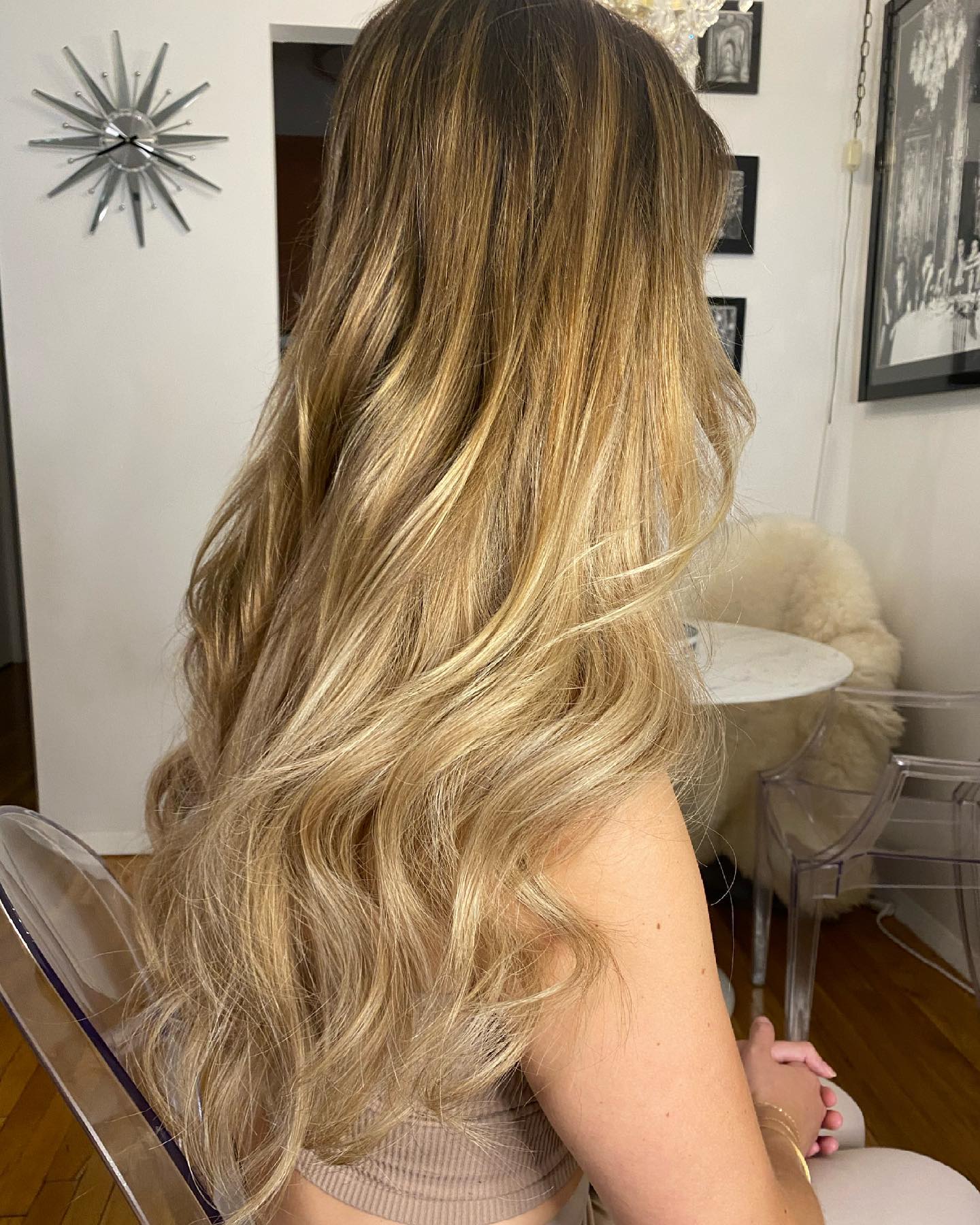 Custom made Halo! Beautiful quality. Super soft & shiny. #halohairextensions, #hairextensionsalon, #hairextensionsnyc, #hairextensionist, #handtiedweft, #newyorkhairextensions