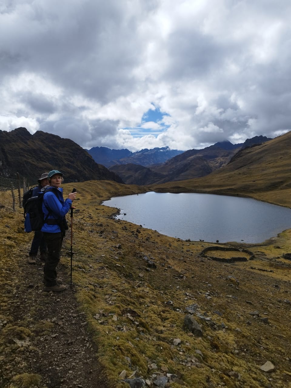 Trade busy roads for ancient trails and discover the authentic spirit of the Andes. 🏔️ ❤️ #apusperu #larestrek #andesmountains