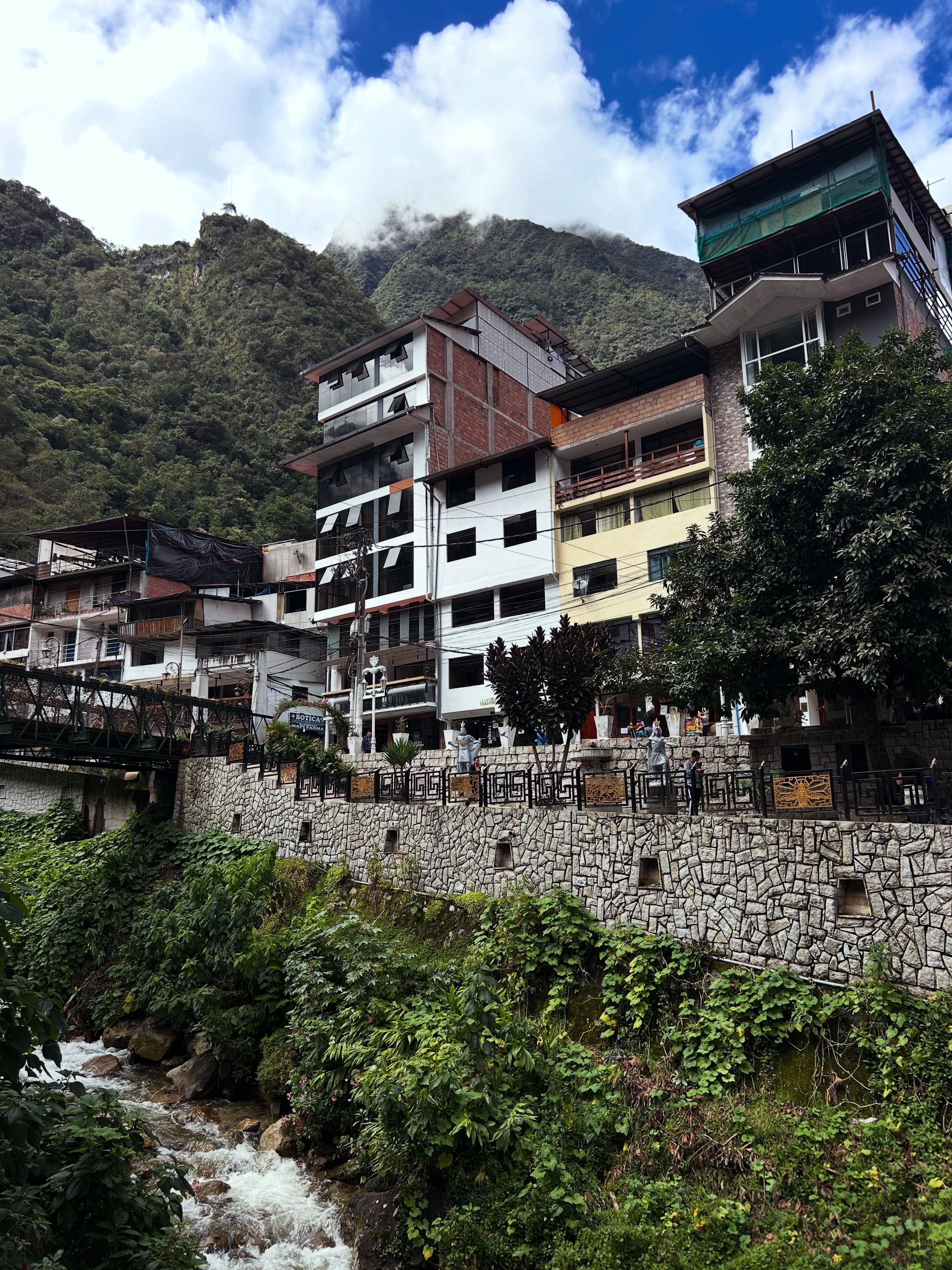 Tucked away in the Urubamba Valley, Aguas Calientes is the perfect place to unwind before or after exploring Machu Picchu. ✨
Leave us a message if you want to plan your trip to Machu Picchu!
#machupicchu #visitperu #apusperu